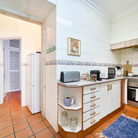 Spacious Bairro Alto Apartment With Courtyard, By Timecooler Lisboa Eksteriør bilde