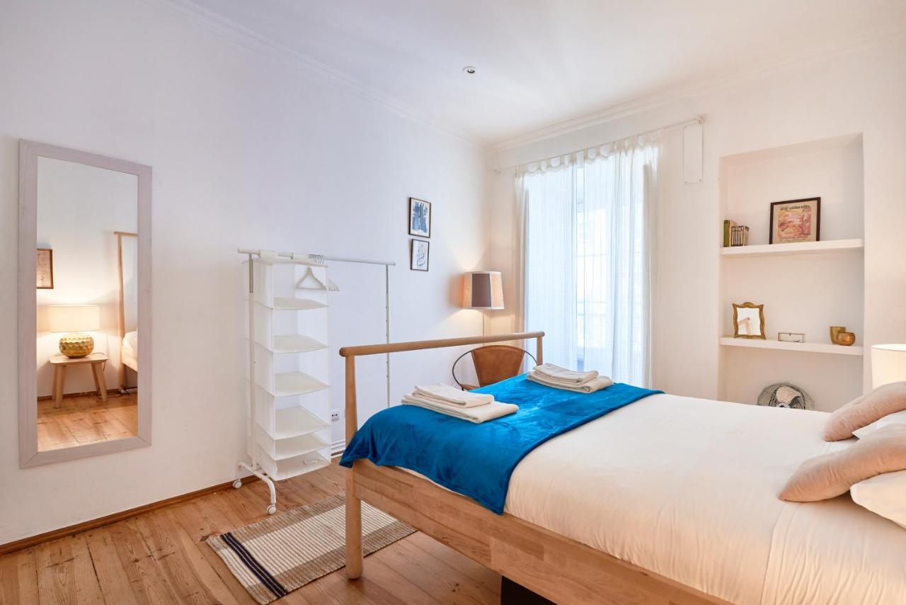 Spacious Bairro Alto Apartment With Courtyard, By Timecooler Lisboa Eksteriør bilde