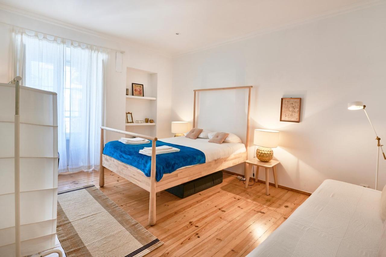 Spacious Bairro Alto Apartment With Courtyard, By Timecooler Lisboa Eksteriør bilde