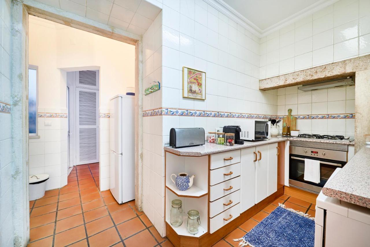 Spacious Bairro Alto Apartment With Courtyard, By Timecooler Lisboa Eksteriør bilde