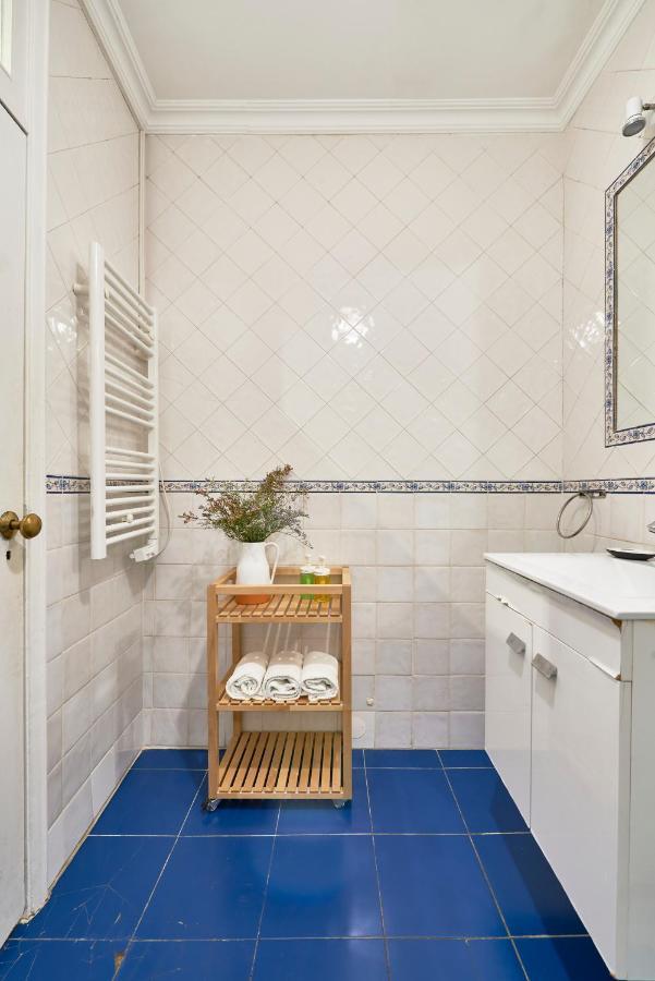 Spacious Bairro Alto Apartment With Courtyard, By Timecooler Lisboa Eksteriør bilde