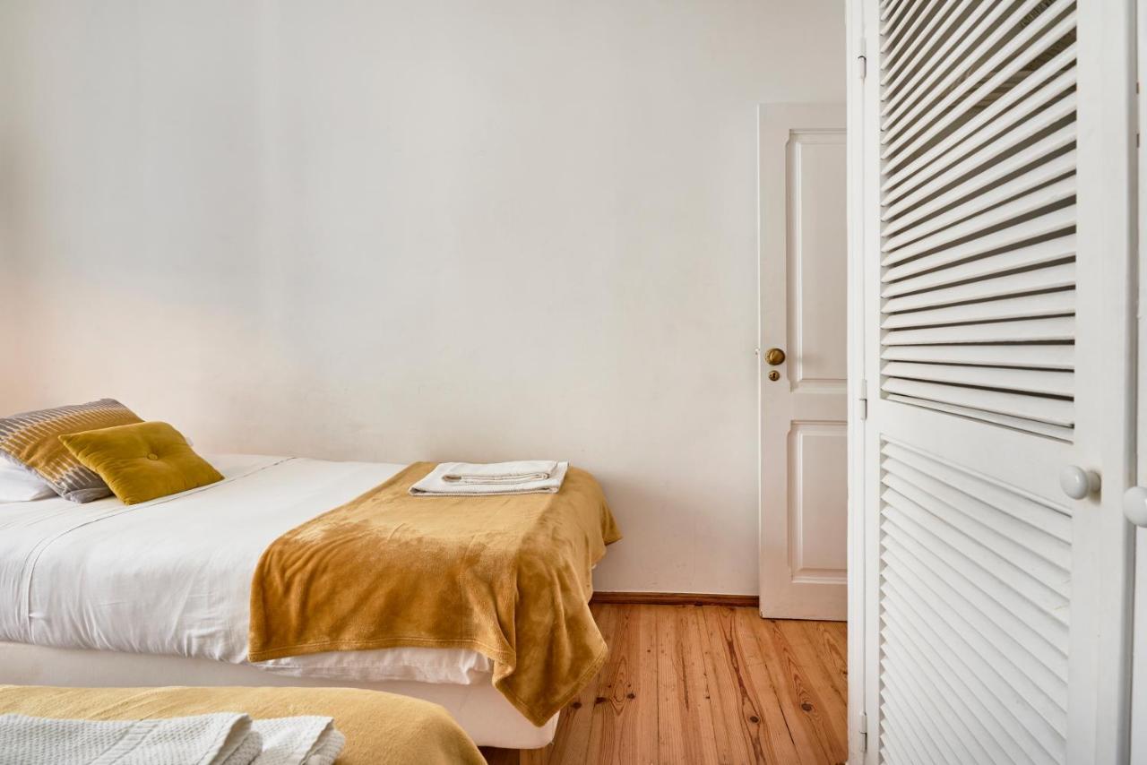 Spacious Bairro Alto Apartment With Courtyard, By Timecooler Lisboa Eksteriør bilde