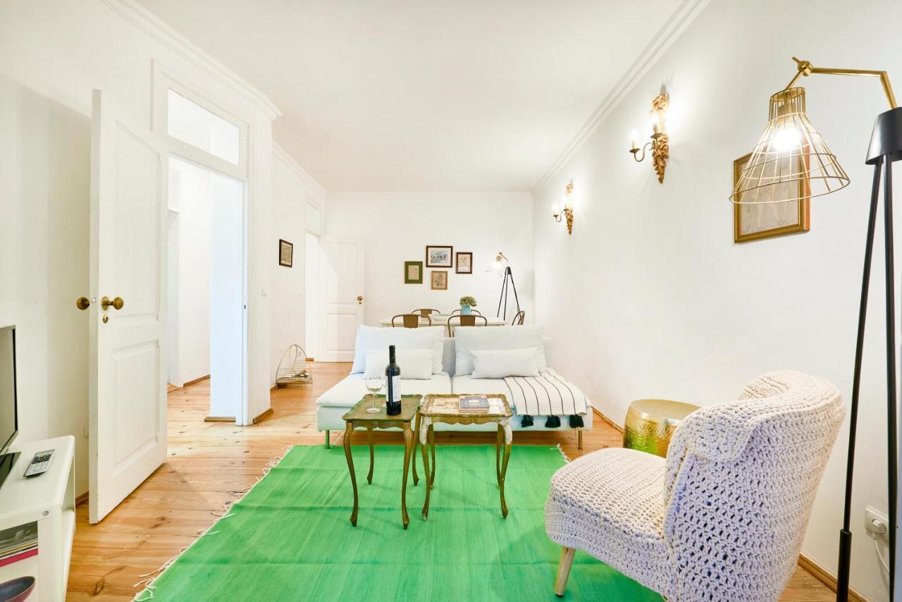 Spacious Bairro Alto Apartment With Courtyard, By Timecooler Lisboa Eksteriør bilde