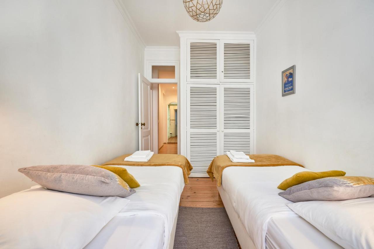 Spacious Bairro Alto Apartment With Courtyard, By Timecooler Lisboa Eksteriør bilde